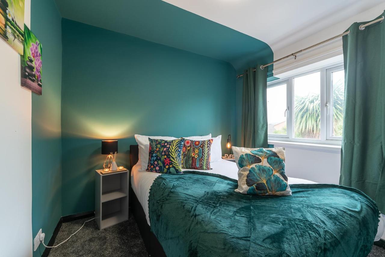 J'S Home Away From Home Fresh 2 Bedroom Garden Parking Kingston upon Hull Exteriör bild